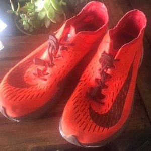 Nike Vaporfly 4% size 6 in women’s..used condition